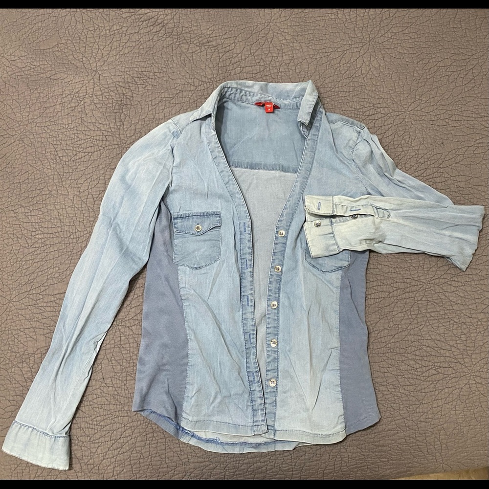 Guess, denim colored button up long sleeve. Size M.